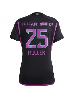 Billige Bayern Munich Thomas Muller #25 Bortedrakt Dame 2023-24 Kortermet